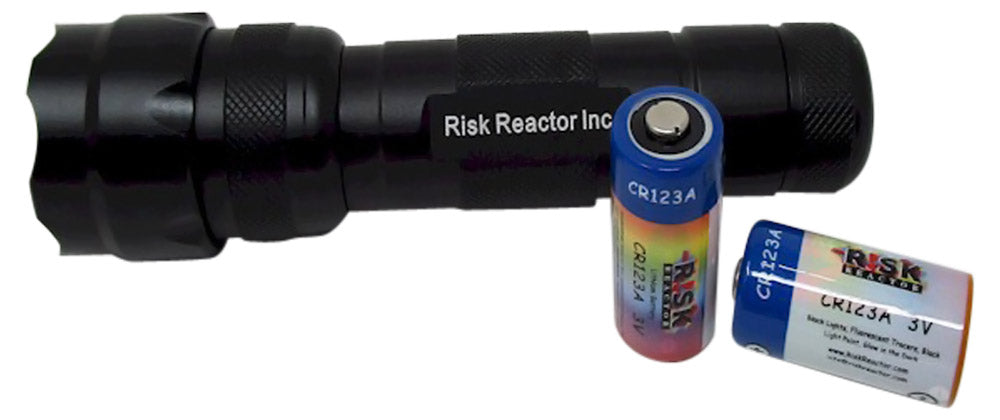 ZOOMTAC-365 Tactical Grade Zoom 365 nm UV Flash Light with Movable Lens